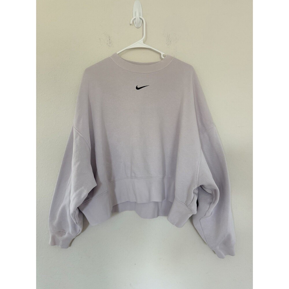 Nike women’s oversized cropped swoosh sweatshirt Large lilac boxy crew neck
